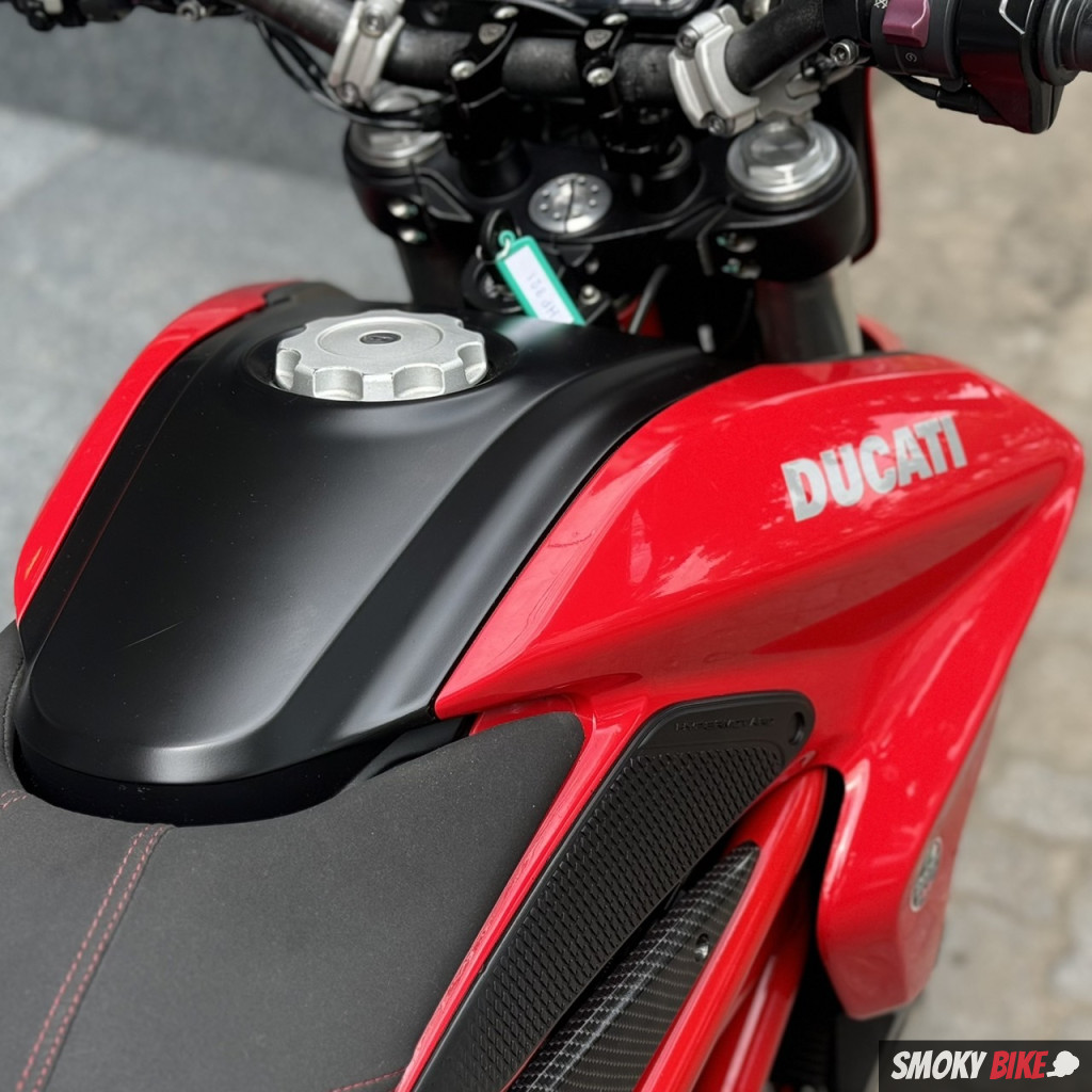 Bán lại xe Ducati Hypermotard 821 Những điều cần biết để chọn lựa phù hợp