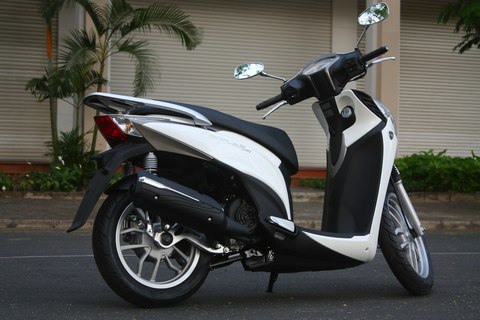 Xe Kymco People 16fi Sức Mạnh Vượt Trội Trong Phân Khúc Scooter